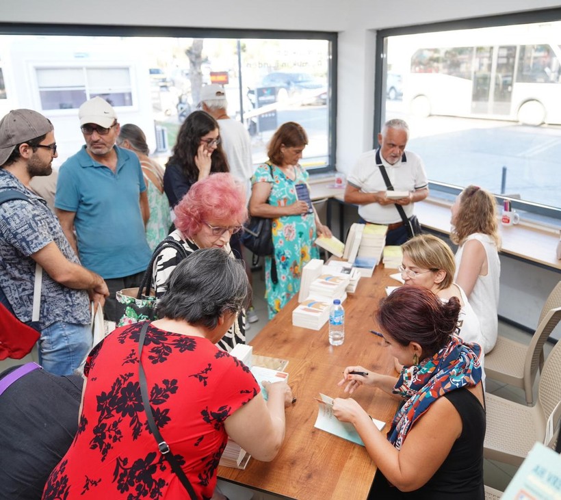 Ayvalık’ın Edebiyatçıları Geçmişin İzlerini Hikâyeye Taşıdı 