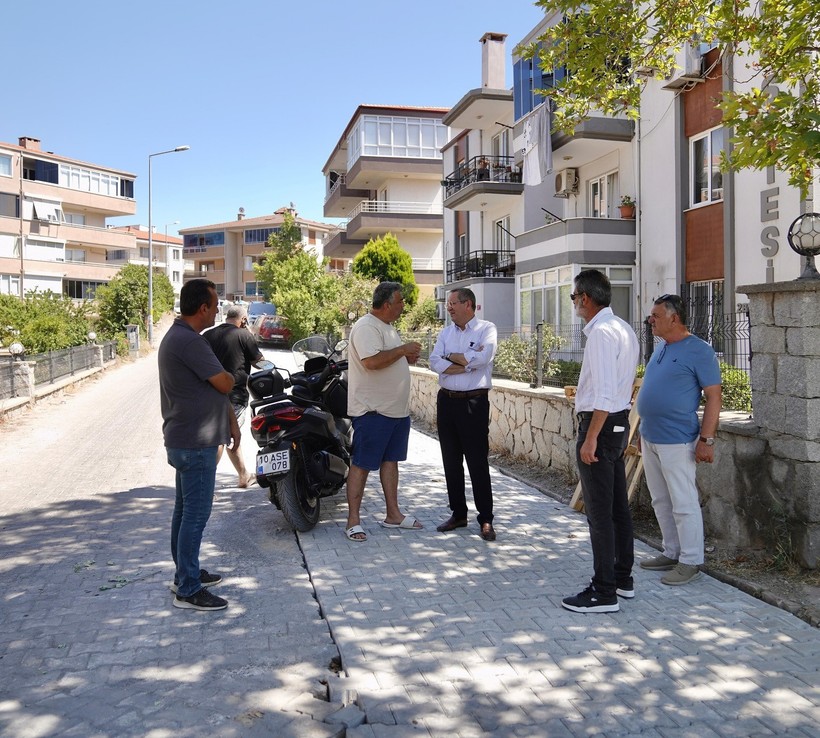 150 Evler Mahallesi’nde Yol ve Altyapı Seferberliği