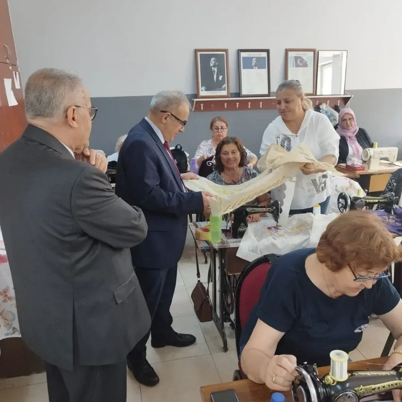 Edremit Halk Eğitimi Merkezi Geçici Yerinde Kurslarına Başladı - 2. resim