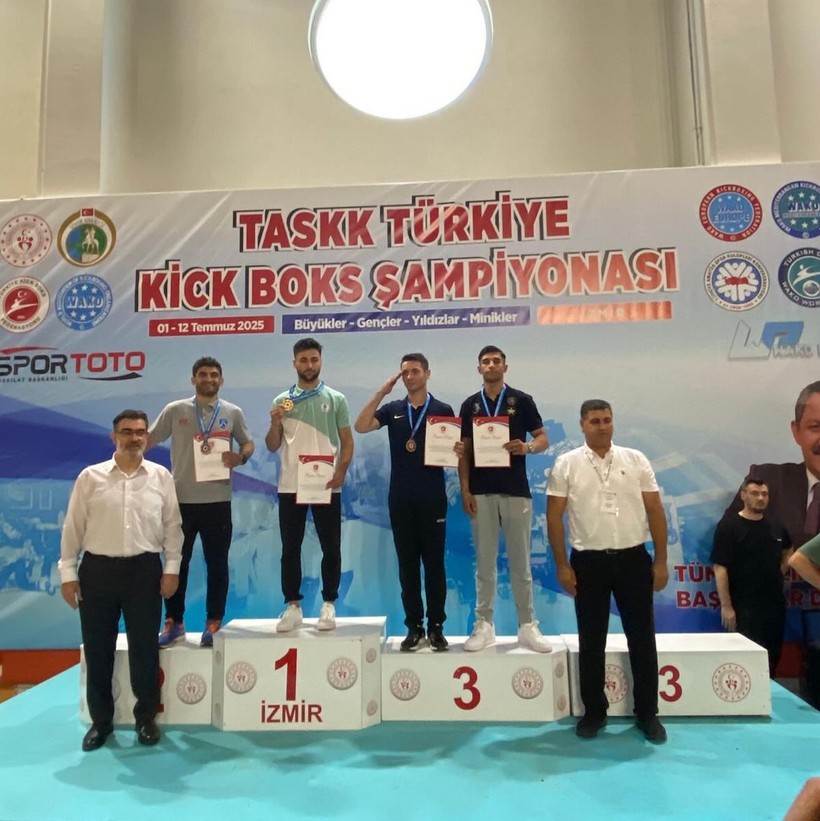 Balıkesir BŞB’li Sporcudan Kick Boks’ta Gümüş Madalya 