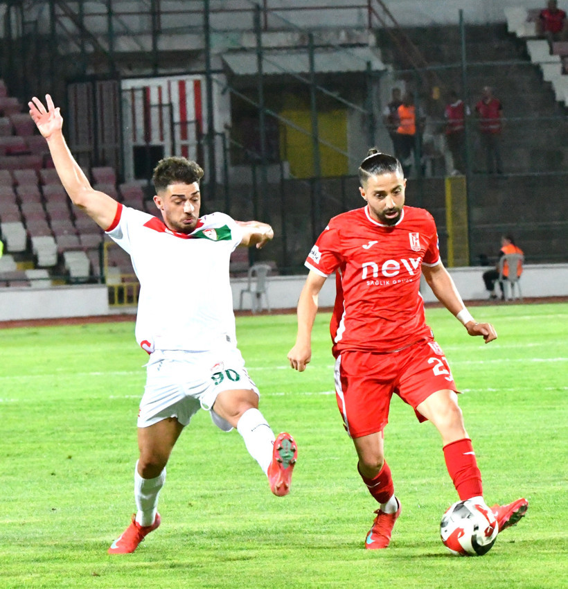 Balıkesirspor Kupaya Veda Etti: 2-1 Yalova FK Galip - 1. resim