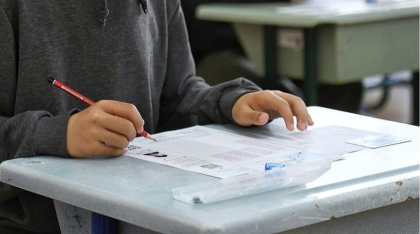 Ayvalık Zeynep Perkit Fen Lisesi 2025-2026 Eğitim Yılında Kapılarını Açıyor!