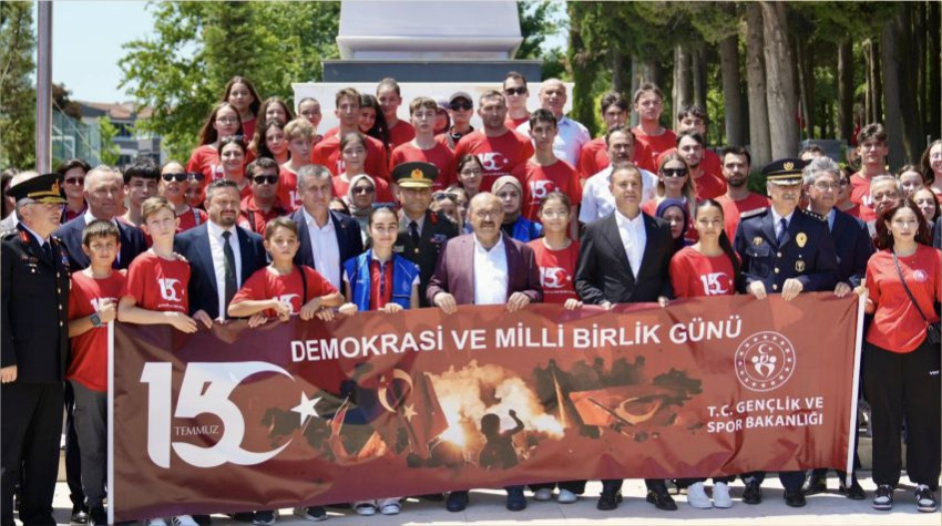 Balıkesir’de 15 Temmuz Programı Şehitlik Ziyaretiyle Başladı