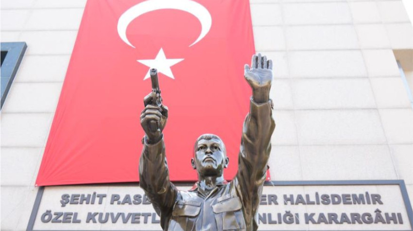 Darbe seyrini değiştiren kahraman: Ömer Halis Demir