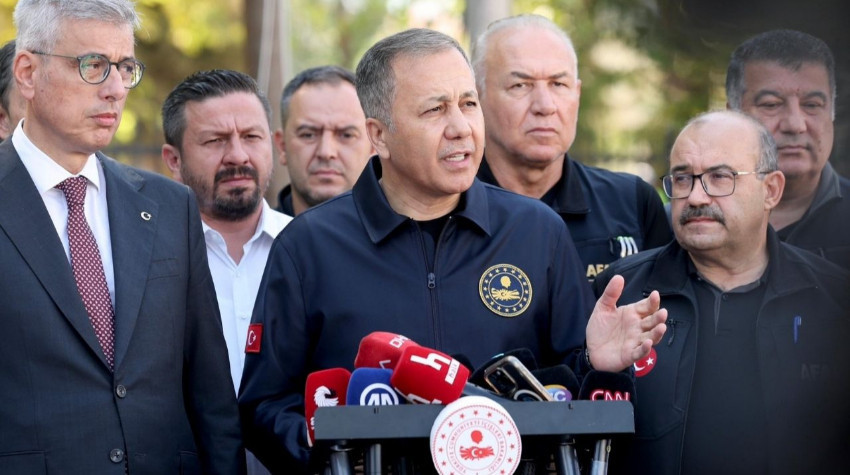 Bakan Yerlikaya: Balıkesir'e 20 Milyon Lira Ödenek Aktarıldı, Konteynerler Yolda