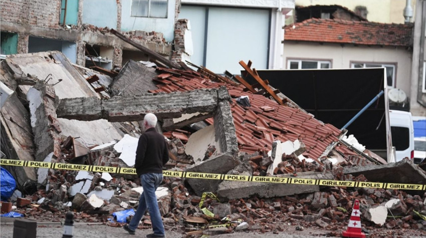 Sındırgı Dahil 2 Hatta Oluşan Sismik Hareketler Ne Anlama Geliyor?