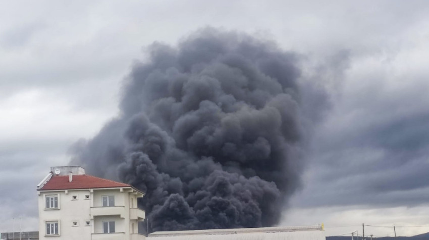 Sanayide Yangın Paniği! Benzinlik Yakınında Alarm