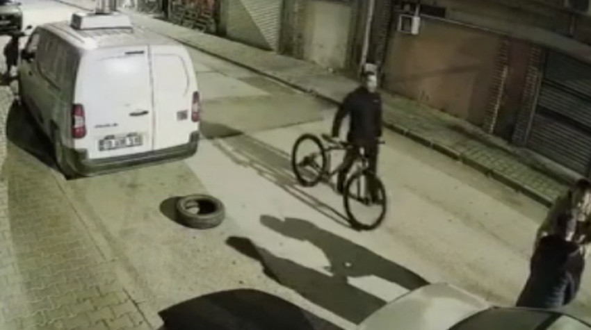 Balıkesir'de Çalınan Bisikleti Ertesi Gün Sokakta Ortaya Çıktı