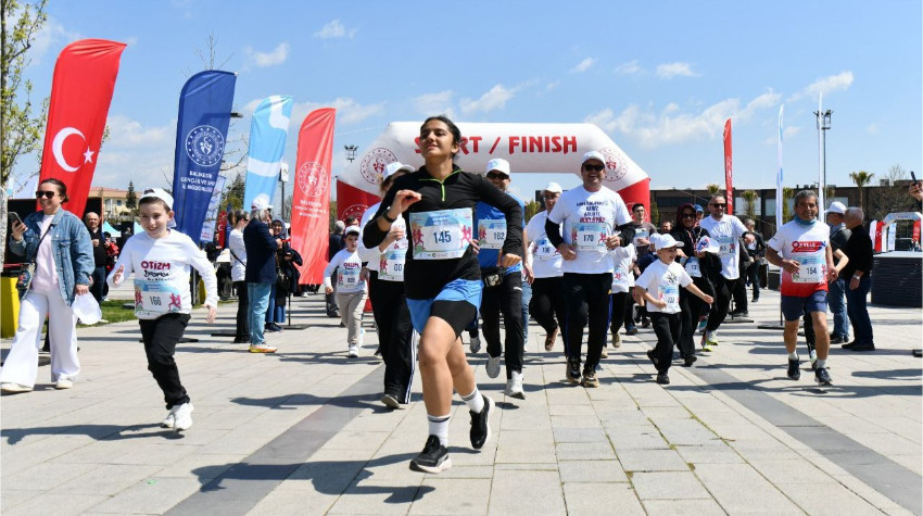 Otizm Farkındalığında 10. Yıl: Avlu’da Anlamlı Buluşma
