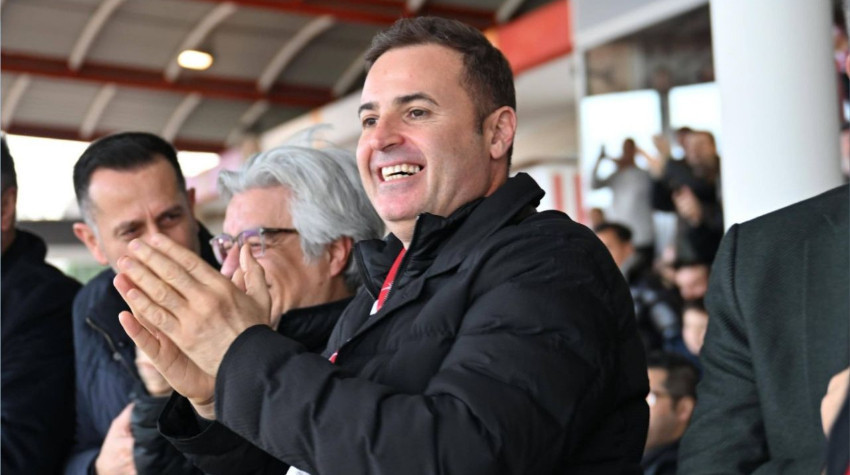 Ahmet Akın Kimi Görse Maça Çağırıyor