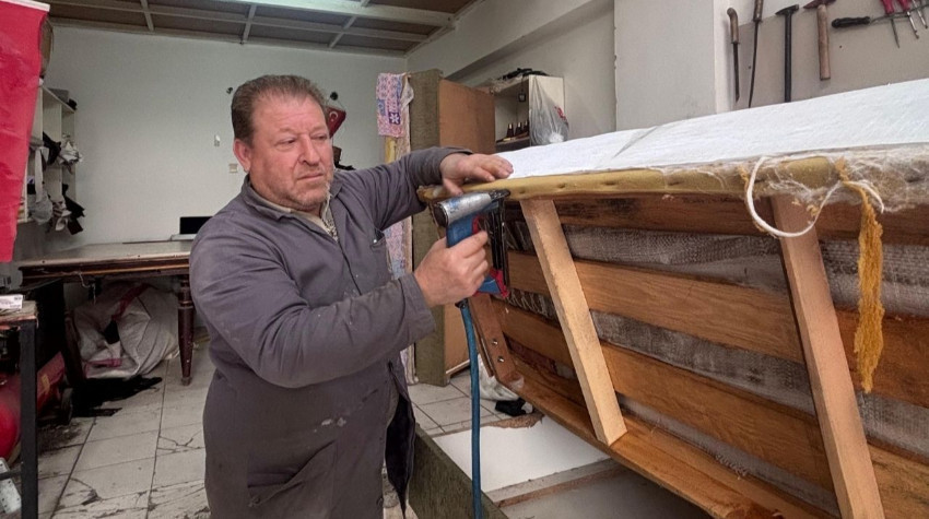 Balıkesir’de Koltuk Değil Kanepe Satılıyor