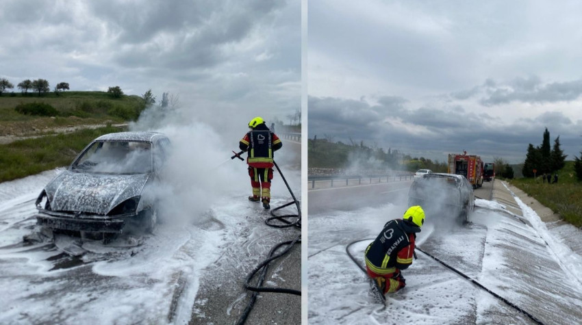 Bigadiç’te Seyir Halindeki Otomobilde Yangın Paniği