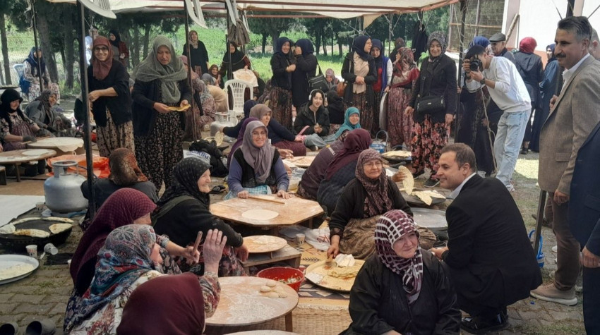 Balıkesir Köylerinde Hıdırellez Sofralarını Kadın Emeği Kurdu