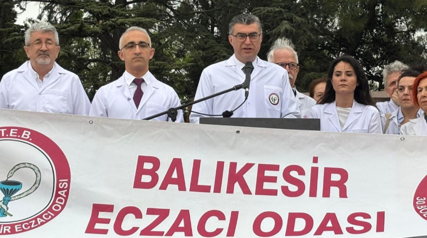 Eczacı Odası Başkanı Gümüş: "Eczaneler Sağlık Sisteminin Kalesidir"