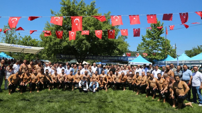 Gelenek Bozulmadı: İvrinde’de Güreş Şöleni