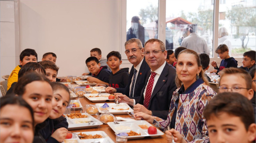 Ayvalık’ta 146 Bin Öğün Destek